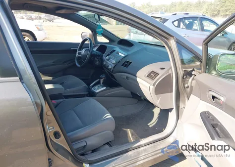 2008 Honda Civic Lx z USA, uszkodzony, nr VIN 2HGFA16588H316111